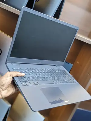 Laptop Dell Vostro 13 5300 8GB Intel Core i5 HDD 320GB