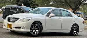 Toyota Crown 2008 White