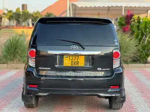 Toyota Rumion 1.5 FWD 2021 Black