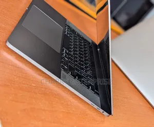 Laptop Apple MacBook Pro 2019 32GB Intel Core i7 SSD 512GB
