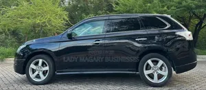 Mitsubishi Outlander 2013 Black