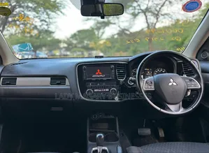 Mitsubishi Outlander 2013 Black
