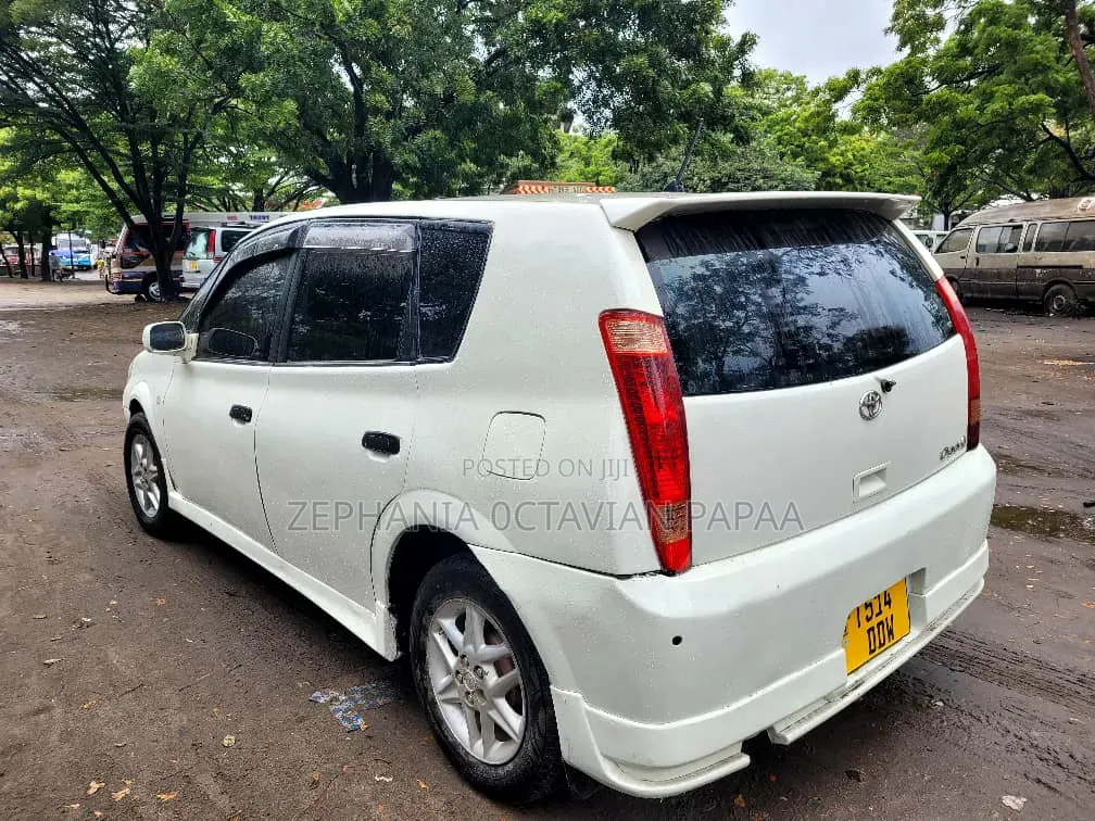 Toyota Opa 2002 White