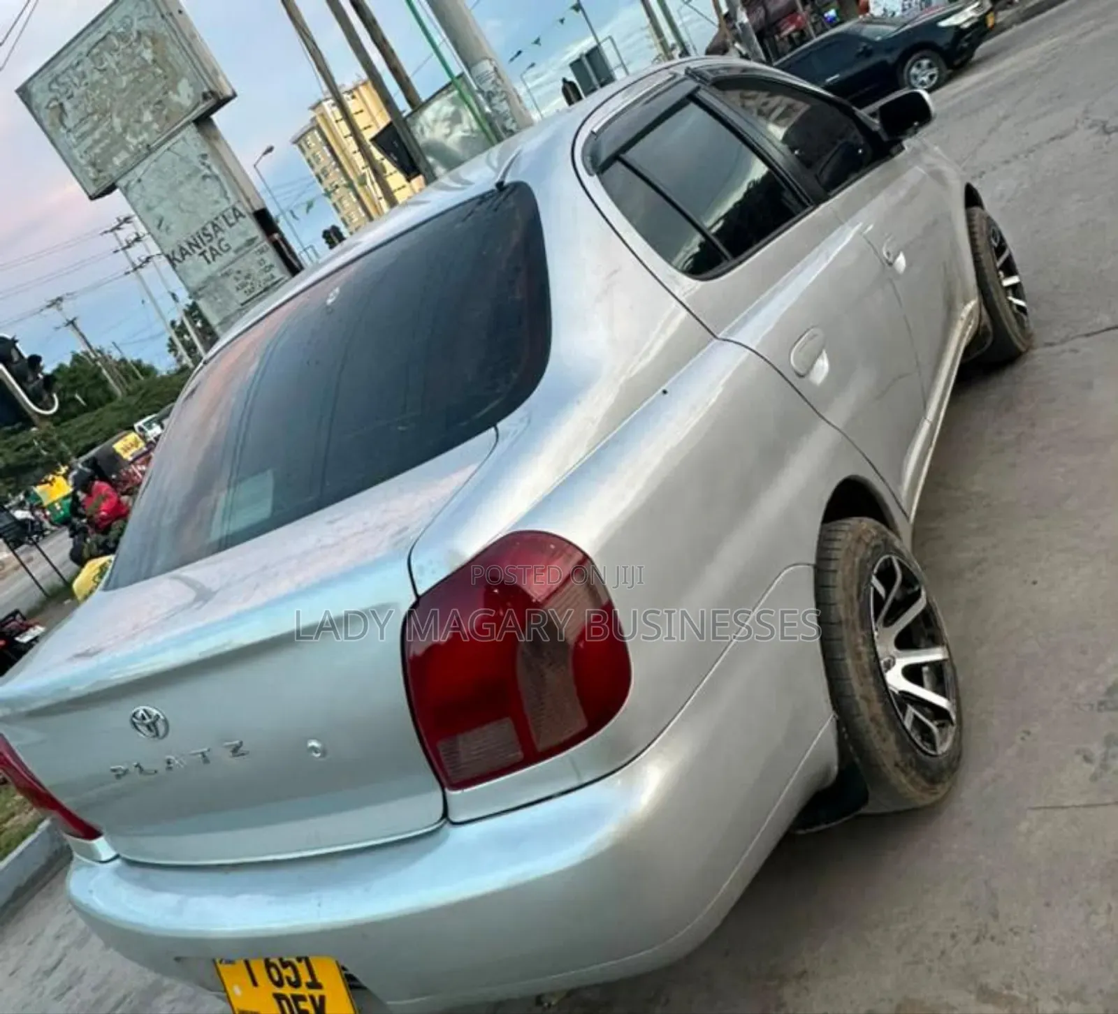 Toyota Platz 1.3 AWD 2001 Silver