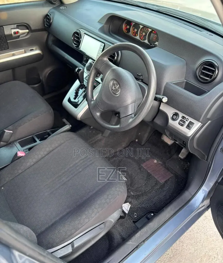 Toyota Corolla Rumion 2008 Gray
