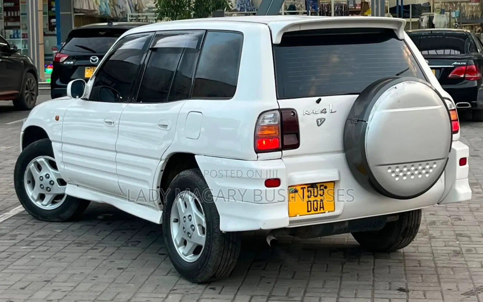 Toyota RAV4 1999 White