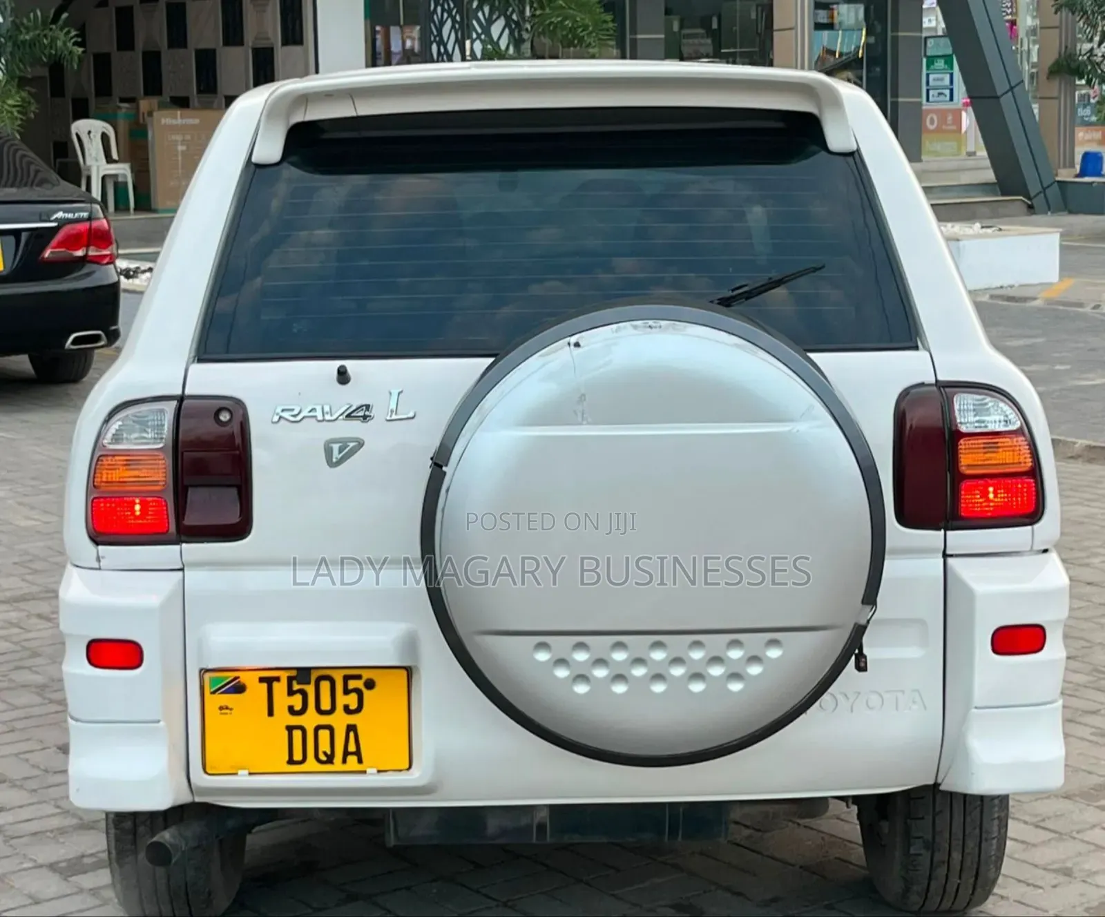 Toyota RAV4 1999 White