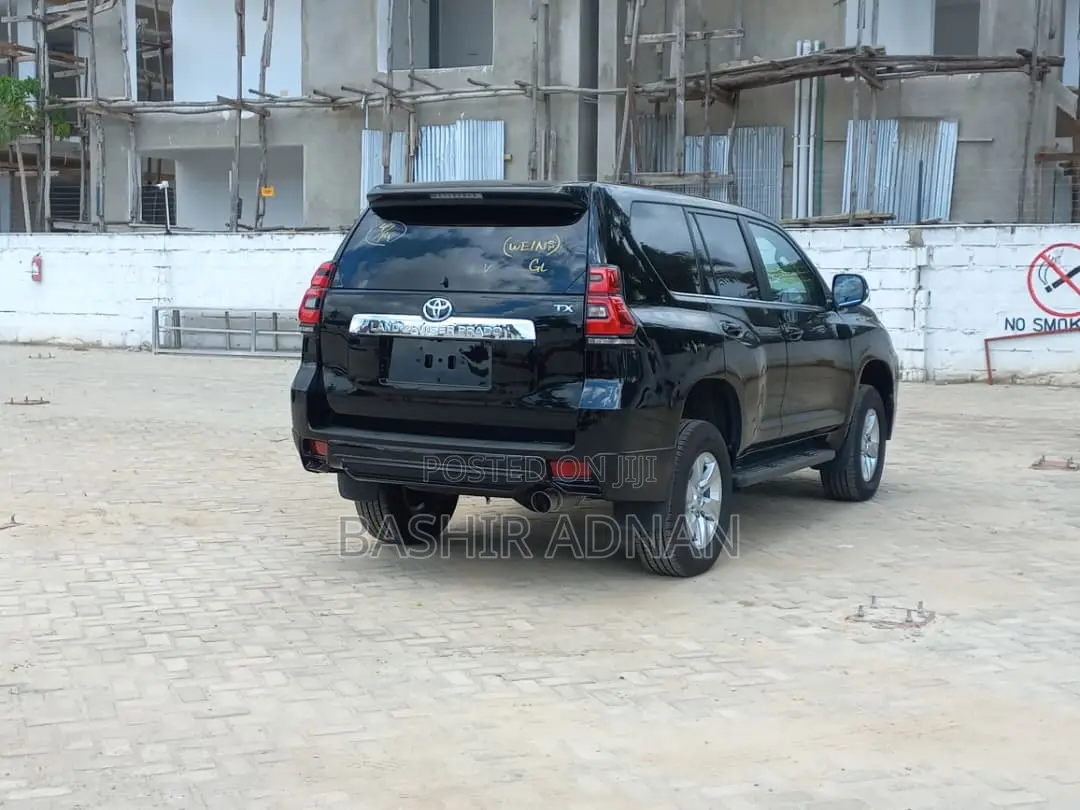 Toyota Land Cruiser Prado 2.8 2020 Black