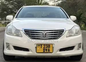 Toyota Crown 2008 White