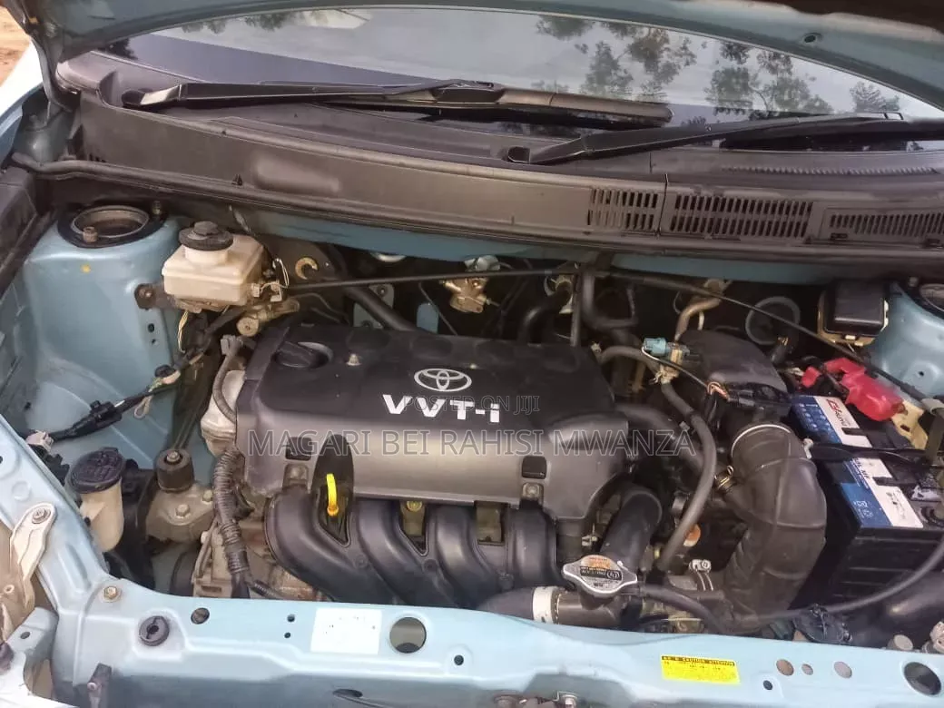 Toyota Raum 2002 Blue