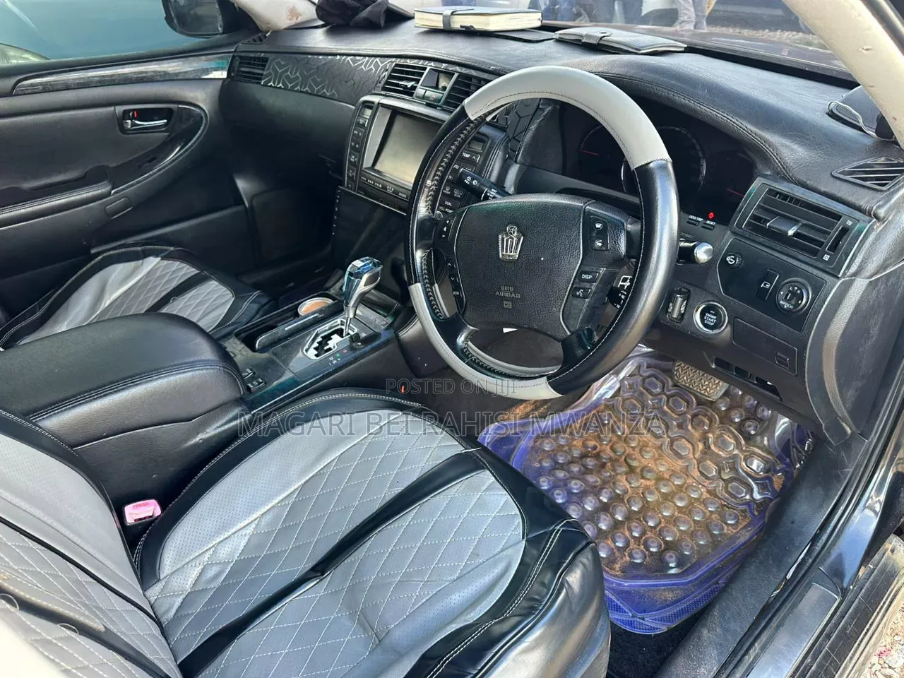 Toyota Crown 2009 Black