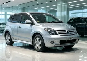 Toyota IST 2005 Silver