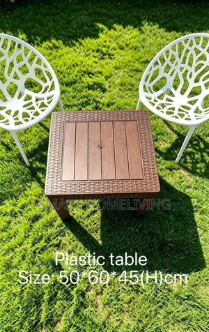 Plastic Outdoor Coffee/Side Table