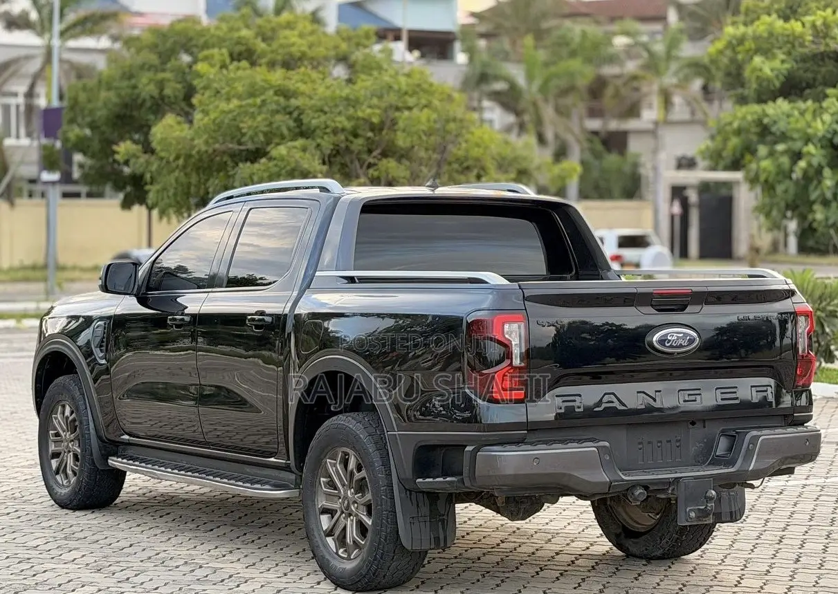 Ford Ranger Wildtrak 2023 Gray