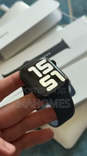 Apple Watch Series 8 (Cellular)