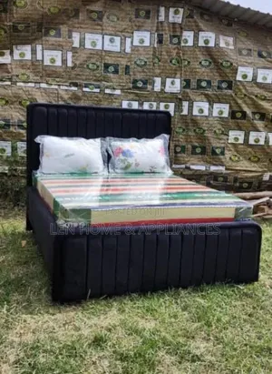 Kitanda Sofa Bed 5/6 Rangi Nyeusi Na Kijivu