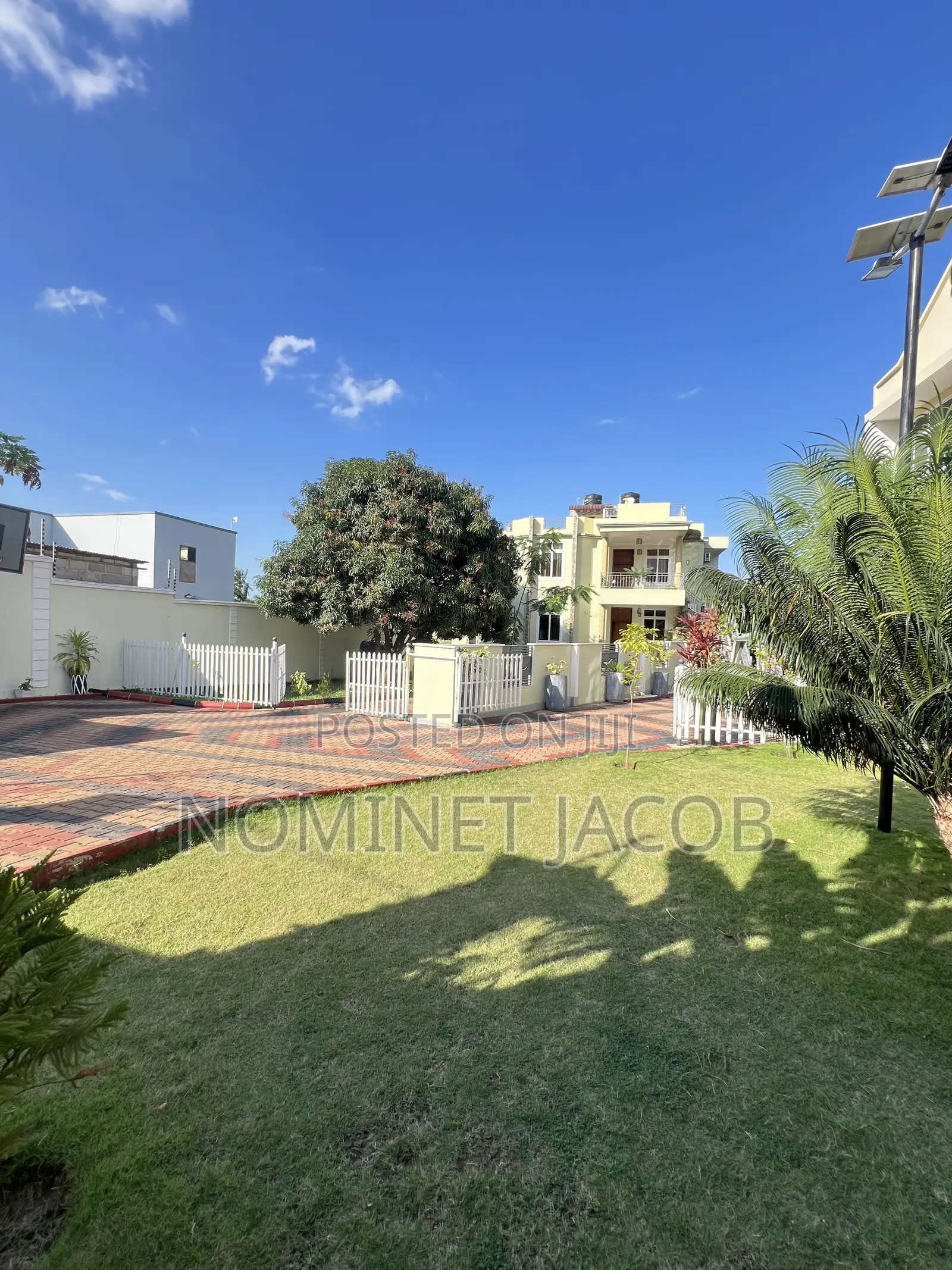 Furnished 4bdrm Apartment in Mboma Road Feza, Kunduchi for rent