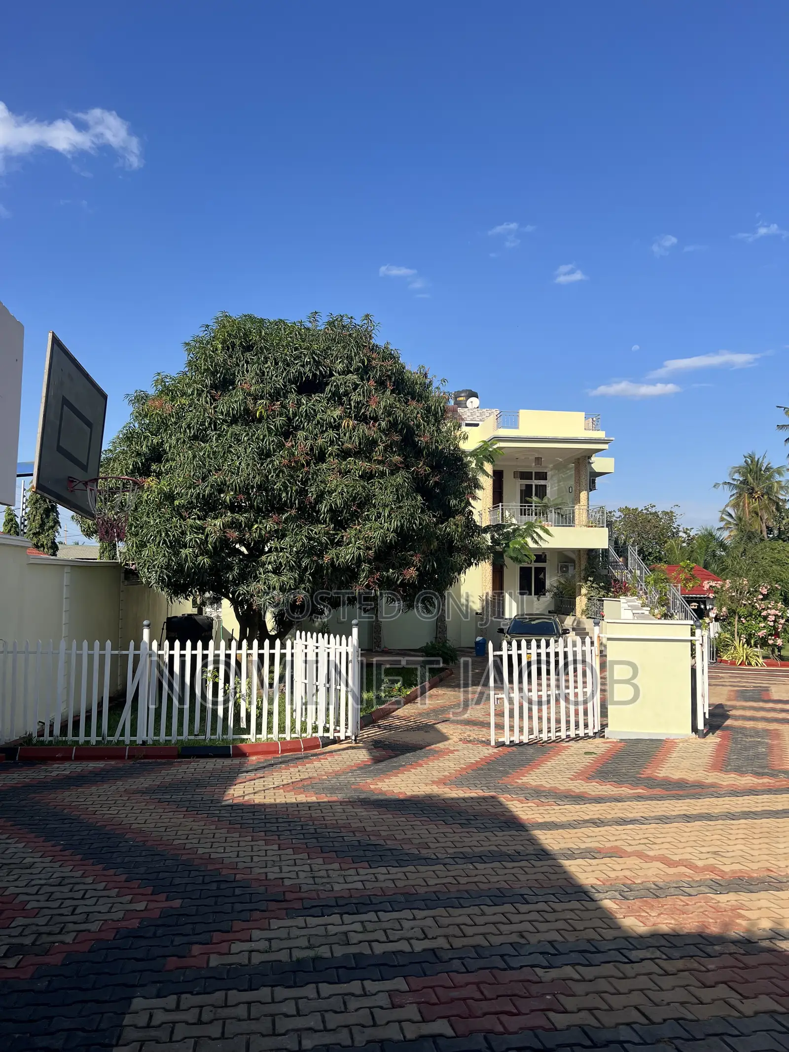 Furnished 4bdrm Apartment in Mboma Road Feza, Kunduchi for rent