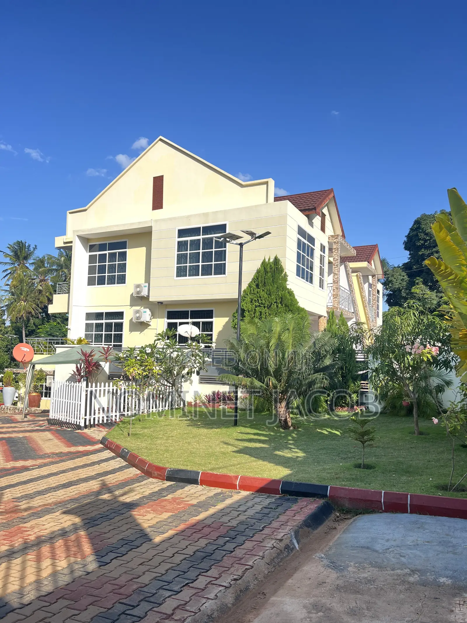 Furnished 4bdrm Apartment in Mboma Road Feza, Kunduchi for rent