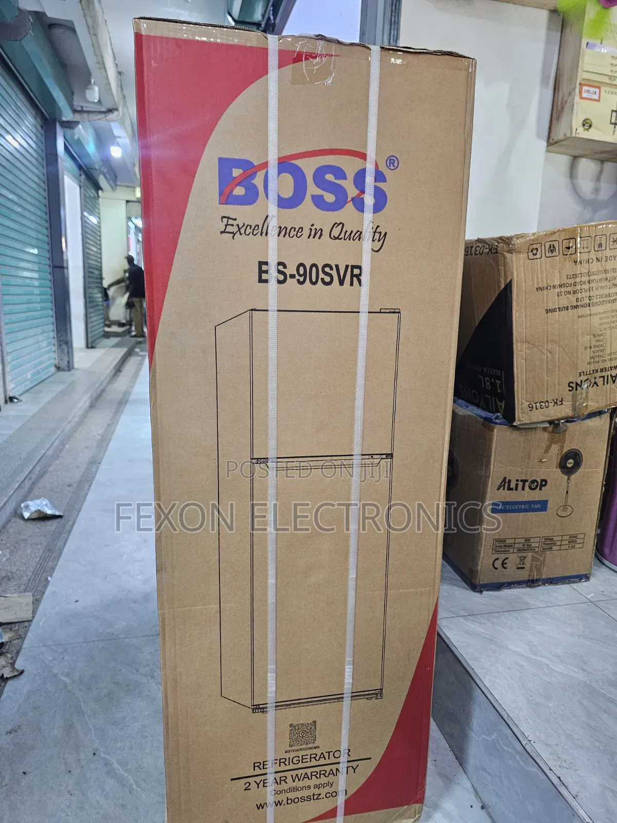 Boss Refrigerator 125litres