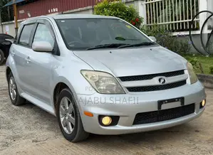 Toyota IST 2006 Silver