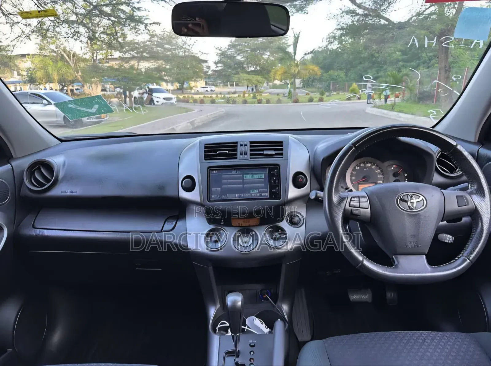 Toyota Vanguard 2010 Black