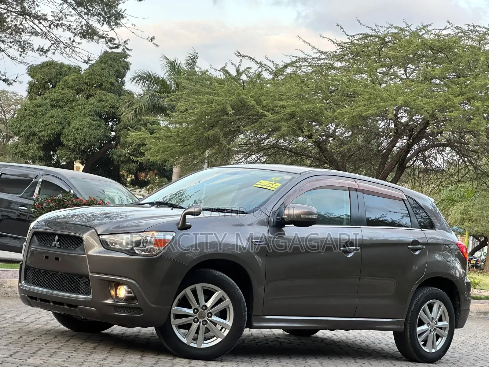 Mitsubishi RVR 2.0 2012 Gray