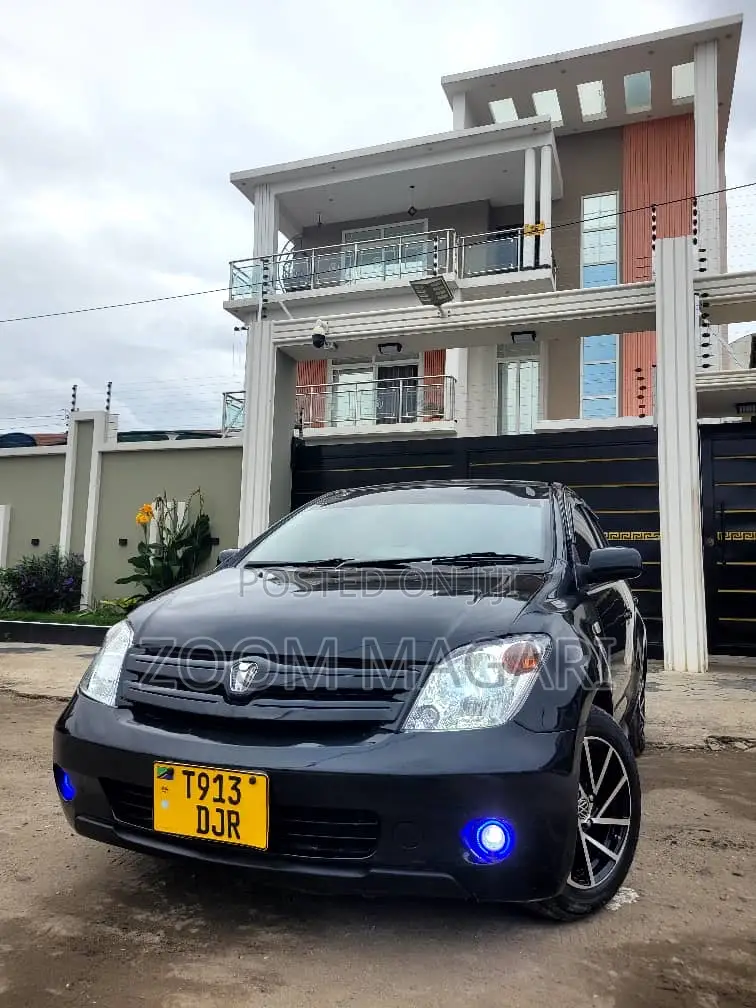 Toyota IST 2006 Black