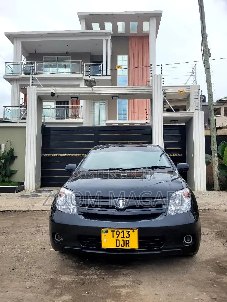 Toyota IST 2006 Black