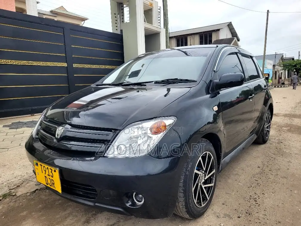 Toyota IST 2006 Black
