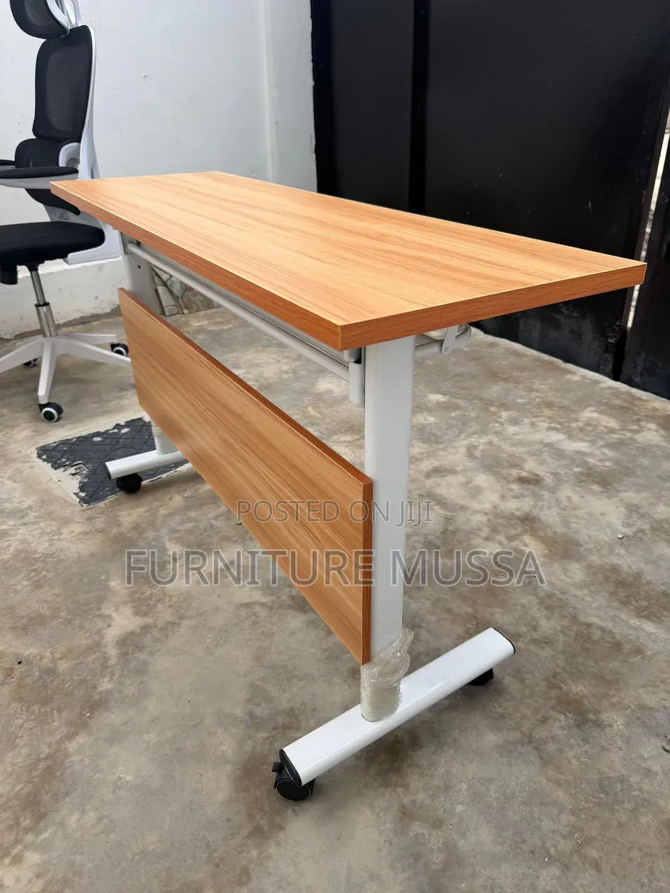Meza Ya Office