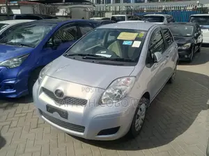 Toyota Vitz 2009 Blue