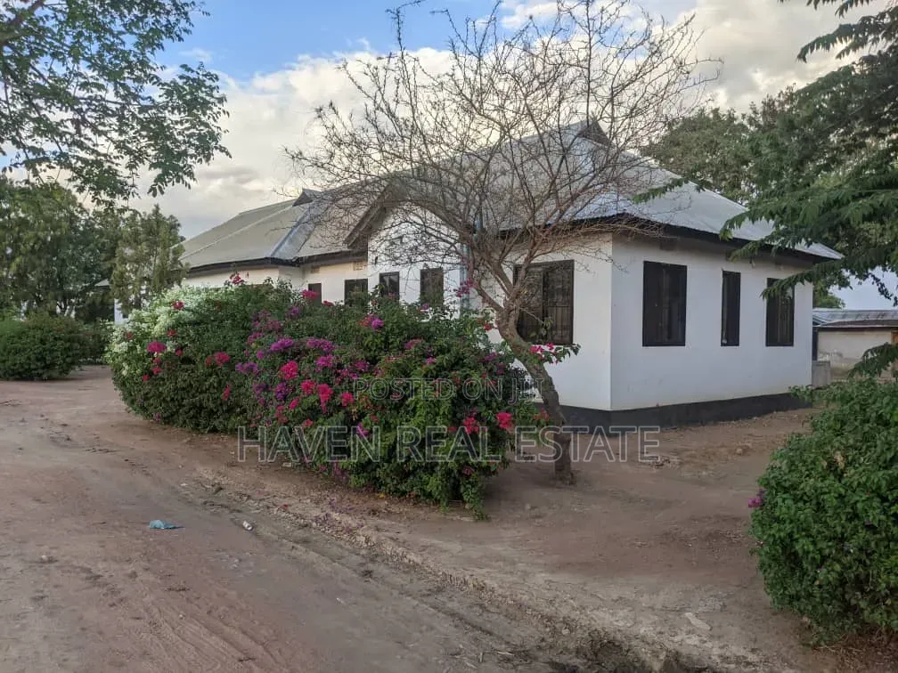 *Eneo La Ekari 3.7 Linauzwa Mbwanga-Mipango, Dodoma*