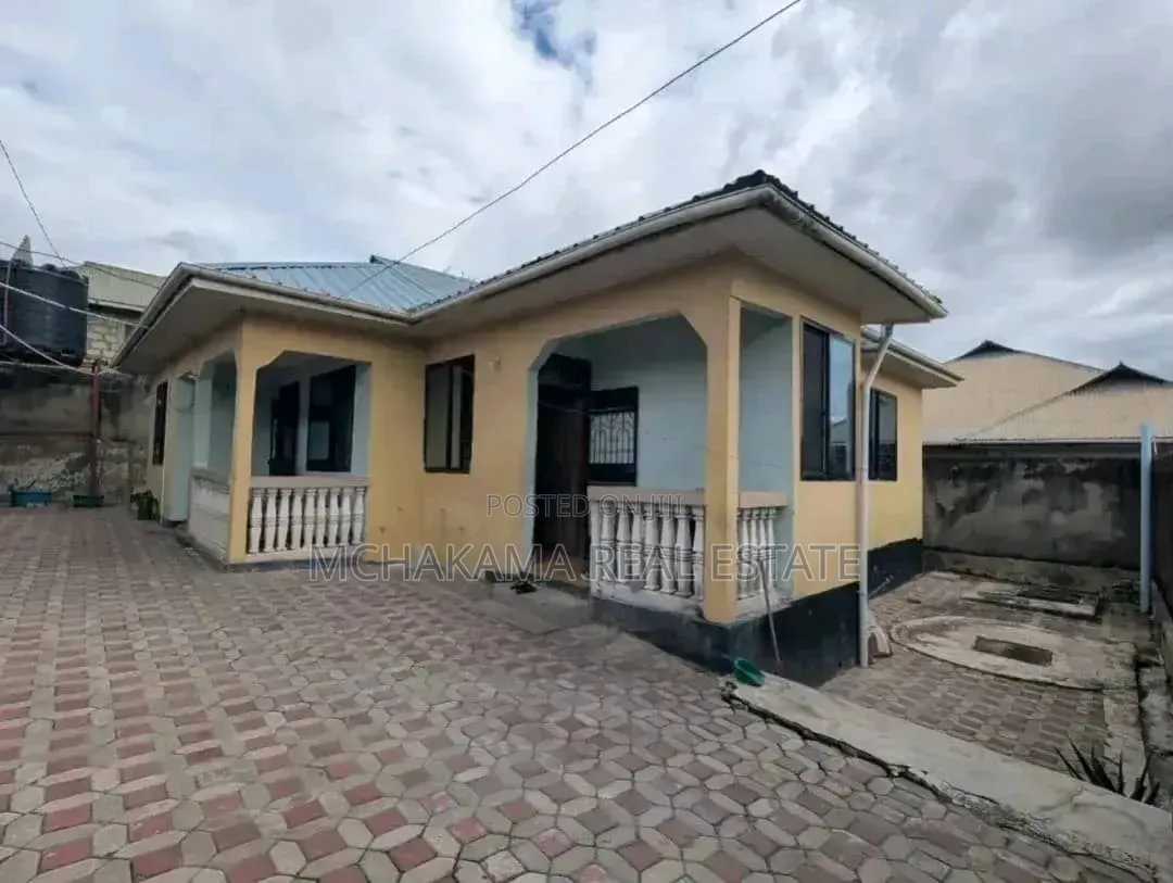 3bdrm House in Mchakama Real Estate, Mbezi for sale