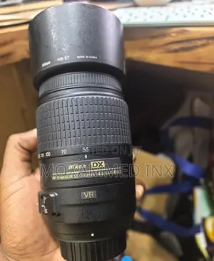 Nikon Af-S Dx Nikkor 55-300mm F/4.5-5.6g Ed Vr
