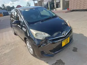 Toyota Ractis 2012 Black