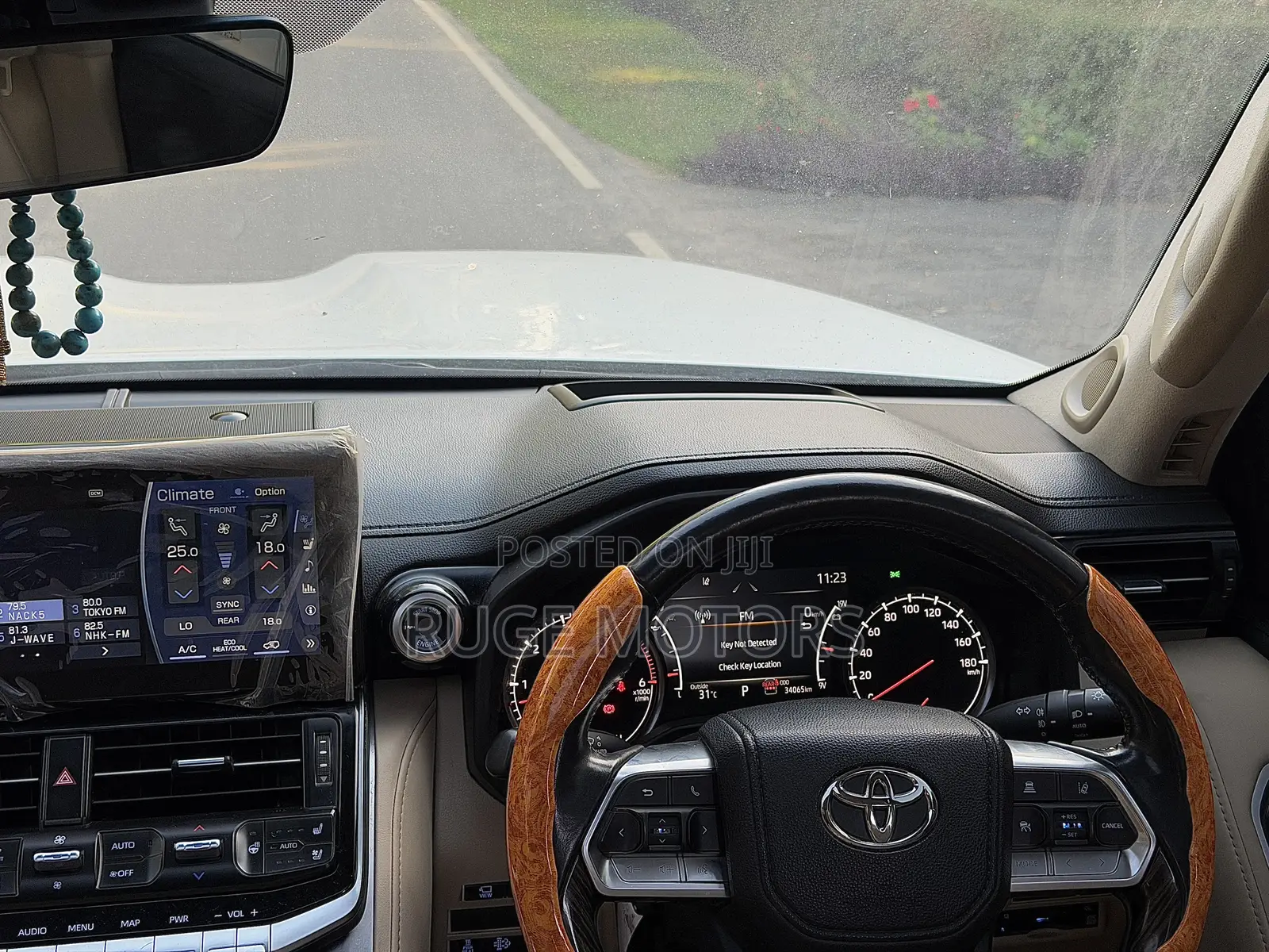 Toyota Land Cruiser 2023 White