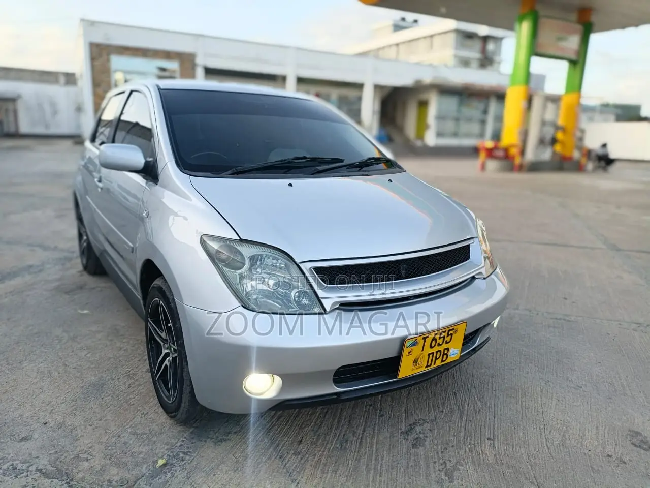 Toyota IST 2006 Silver