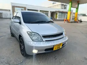 Toyota IST 2006 Silver