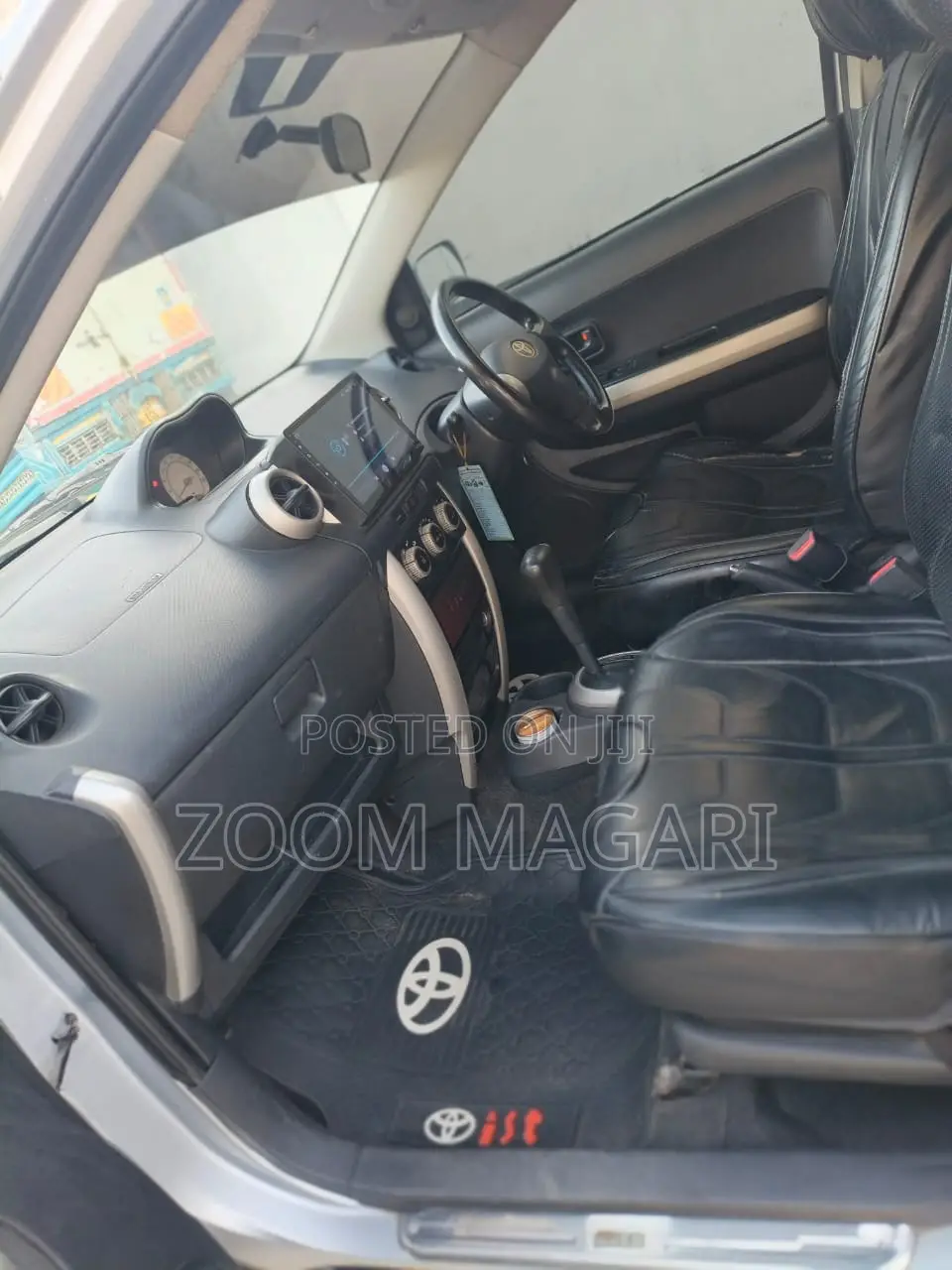 Toyota IST 2006 Silver