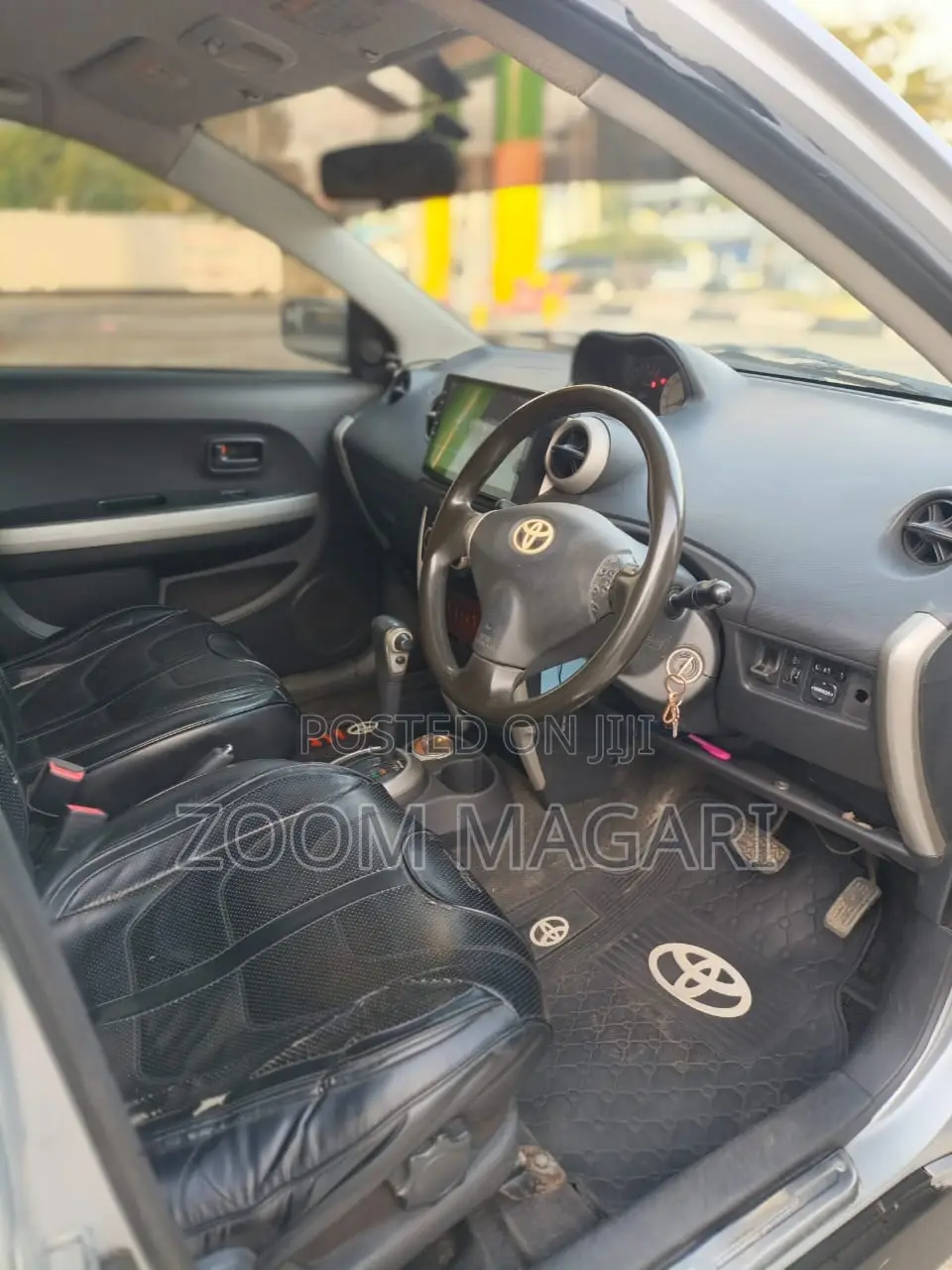 Toyota IST 2006 Silver