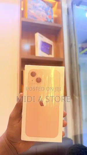 New Apple iPhone 13 128 GB Pink