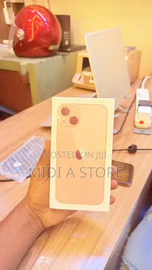 New Apple iPhone 13 128 GB Pink