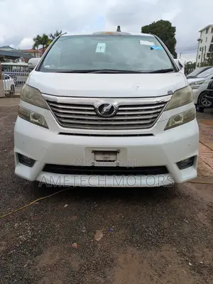 Toyota Alphard 2011 White