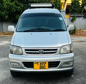 Toyota Noah 2001 Silver