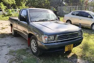 Toyota Hilux 1997 Gray