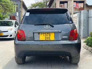 Toyota IST 2006 Black