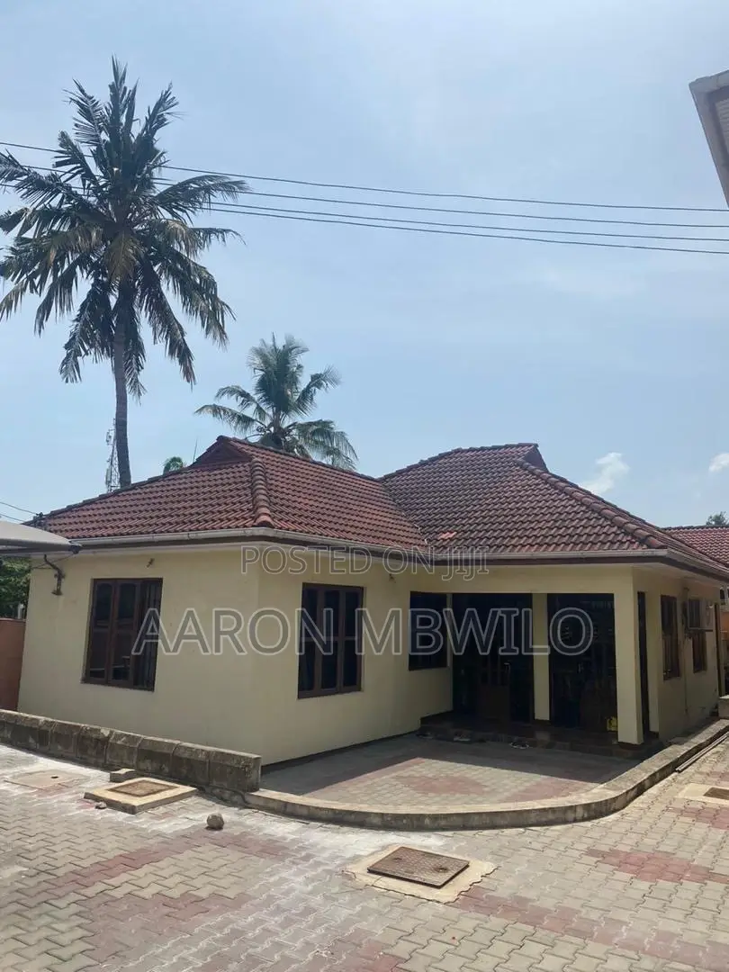 Furnished 3bdrm Apartment in Makumbusho, Kijitonyama for rent