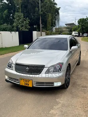 Toyota Crown 2004 Silver