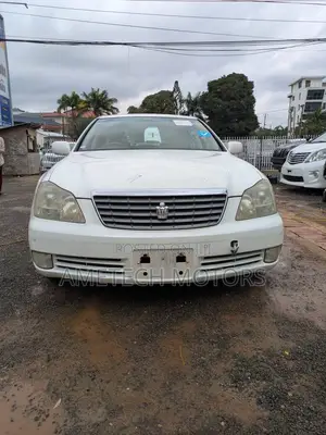 Toyota Crown 2006 White